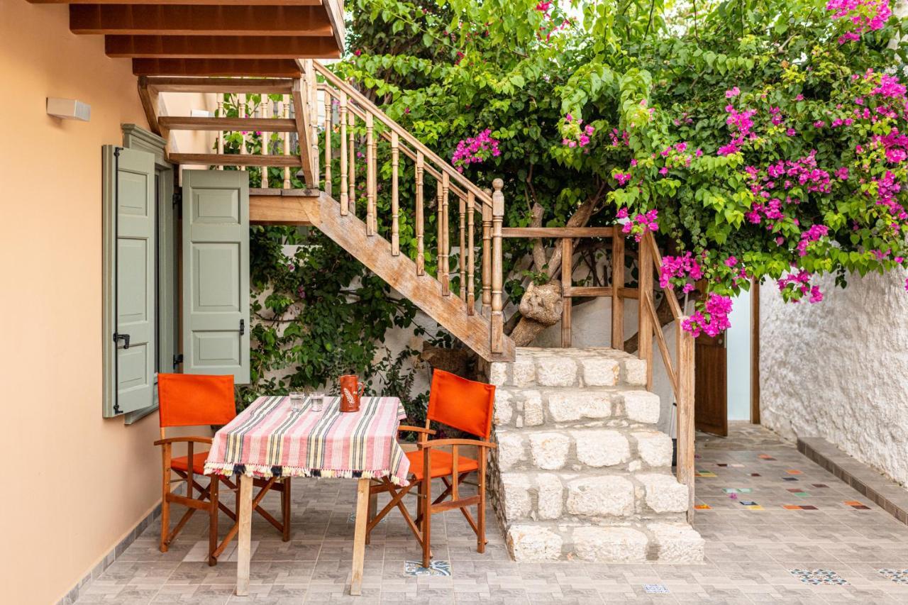 Aphrodite Villas Halki - Villa Bougainvillea Buitenkant foto